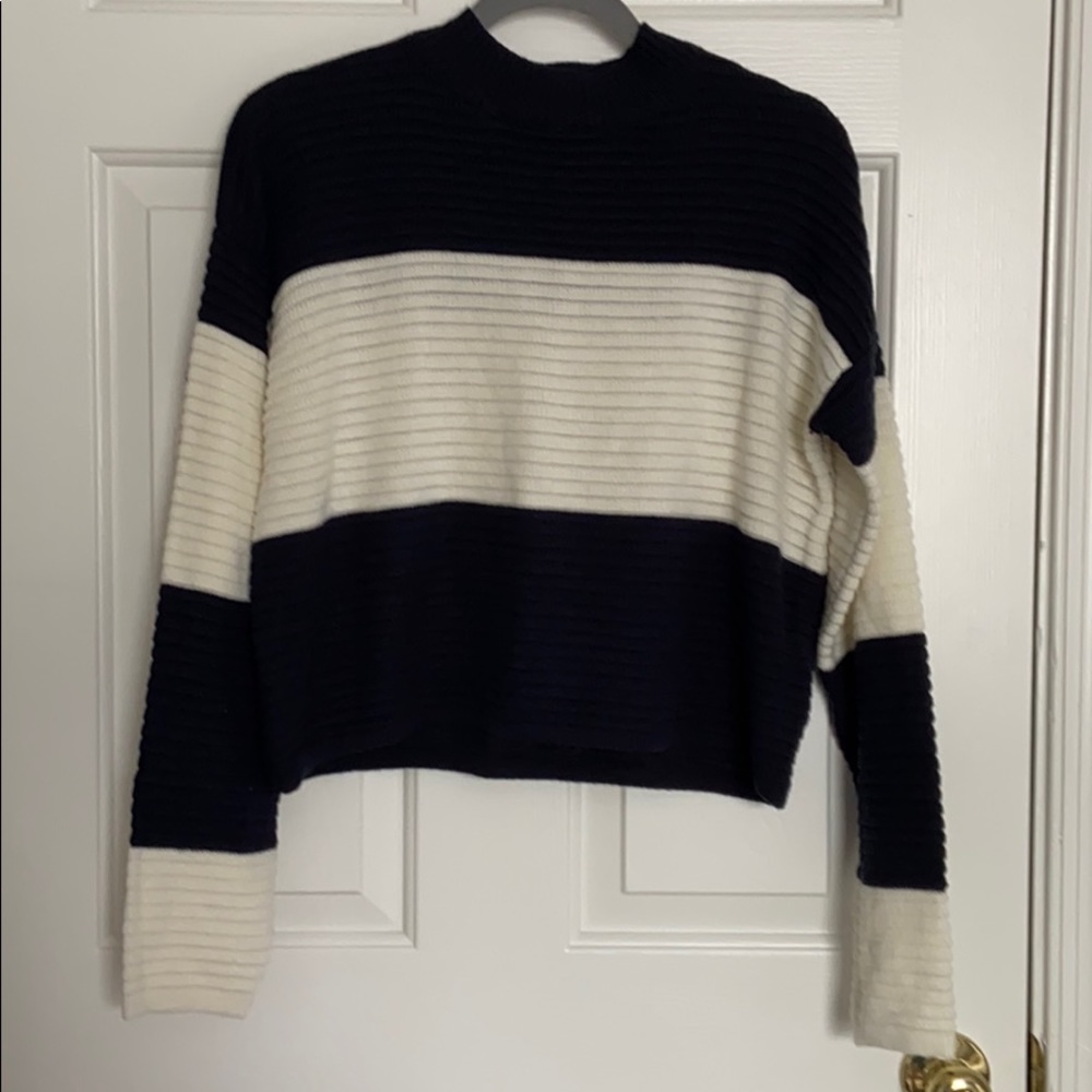 UNWORN NAVY STRIPED SWEATER